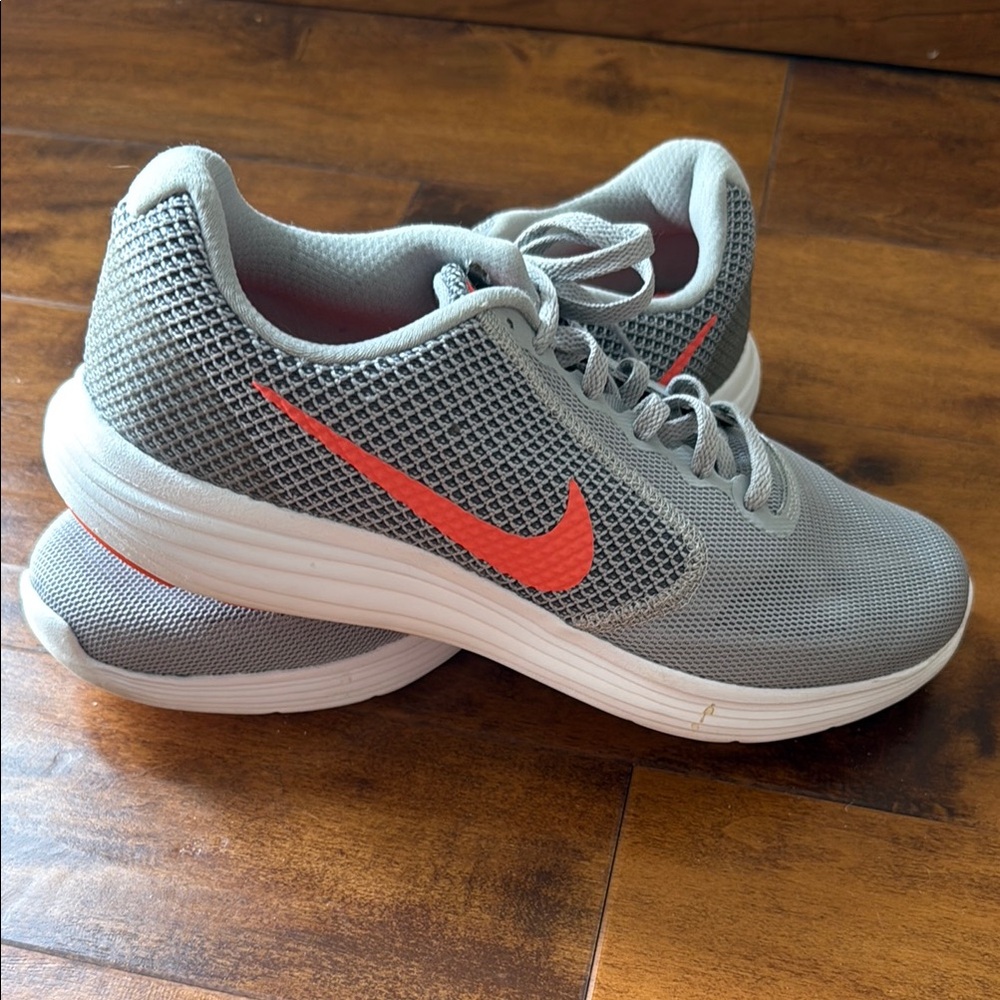 Nike Revolution 3 Women’s Athletic Shoes